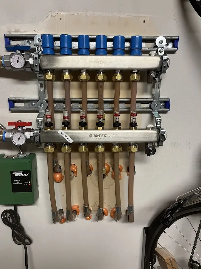 Plumber performing Leak Detection at a residential property in San Joaquin